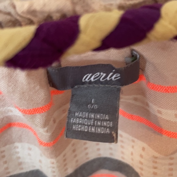 Off the shoulder aerie blouse. - Picture 3 of 3